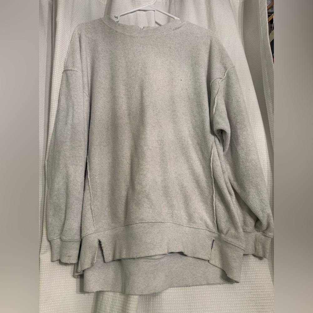 Aerie Women's Light Gray Crewneck Sweater